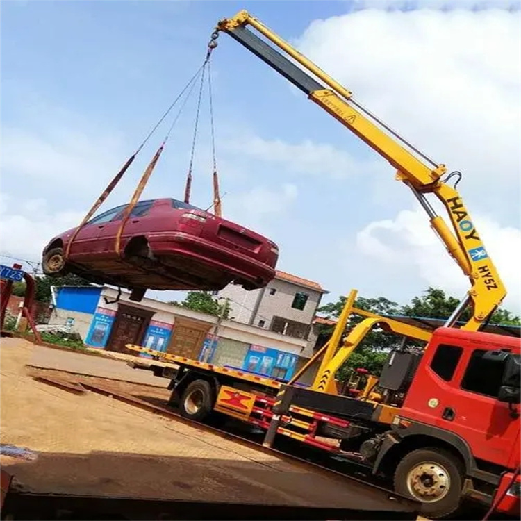 永城吊车吊汽车的正确方法